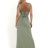 Reniva | Elegante vestido entallado para un look perfecto