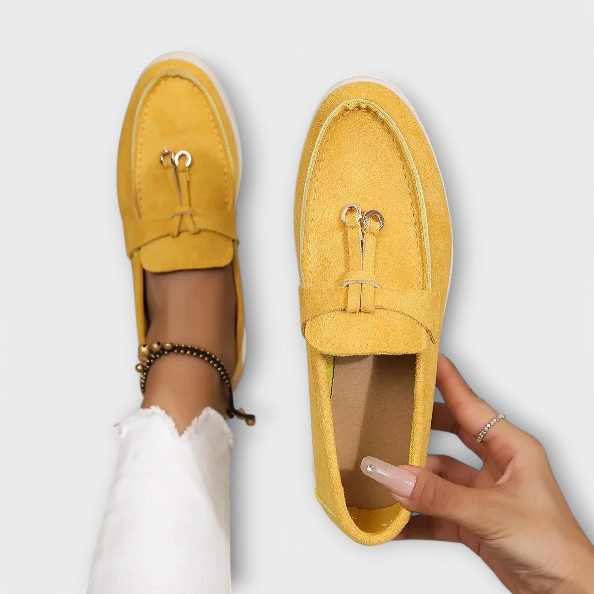Gamila - Derby Elegante y Sofisticado