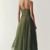 Vestido Olivia – Elegancia moderna con espalda descubierta